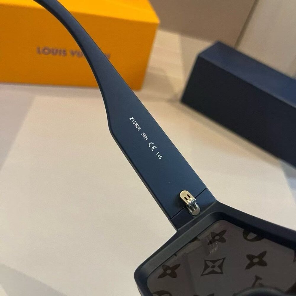 🌞Louis Vuitton Sunglasses - Picture 4 of 9